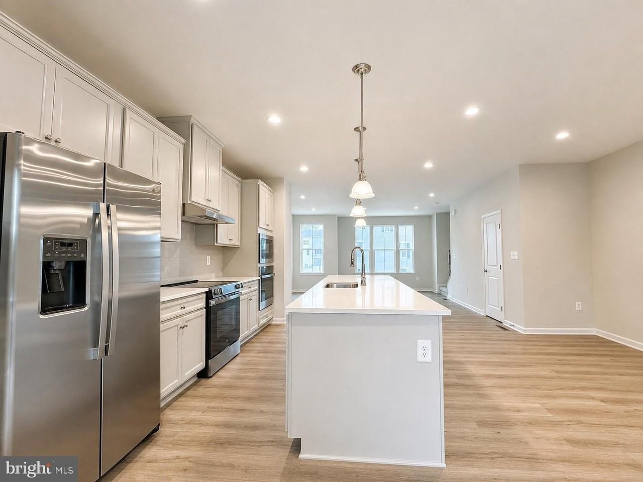 4843 Berryfield Ln - Photo 5 of 26