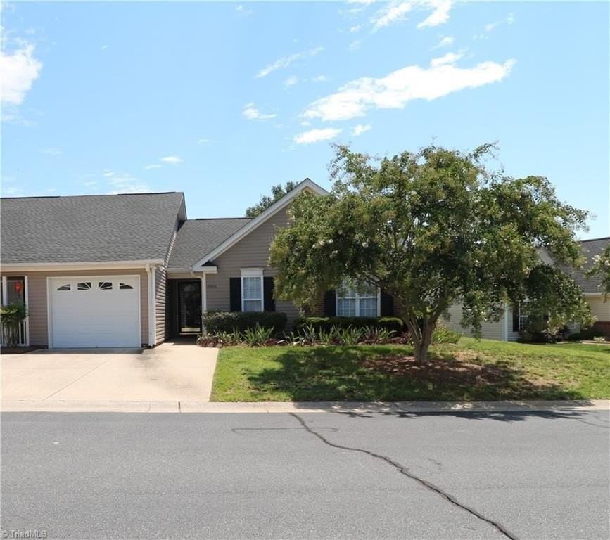 6004 Old Park Ln - Photo 2 of 29