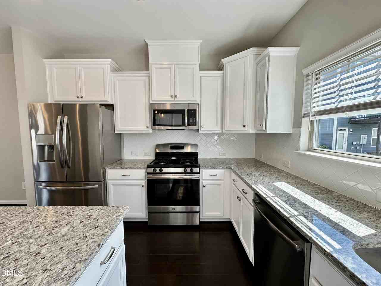 822 Richmont Grove Ln - Photo 6 of 29
