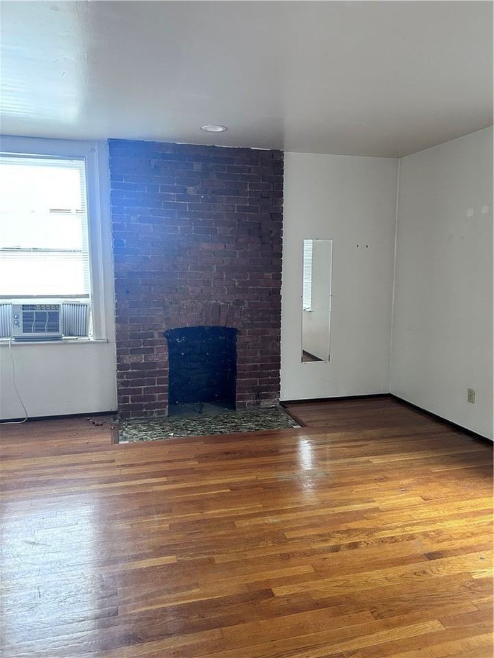 5807 Bartlett St #3 - Photo 7 of 7