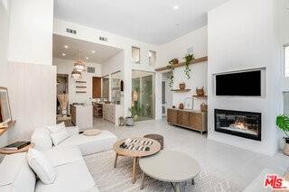 2407 San Marco Dr - Photo 3 of 6