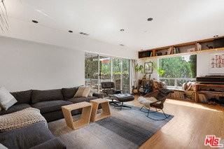 1666 S Curson Ave - Photo 4 of 8