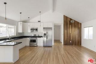 5712 Buchanan St - Photo 6 of 8