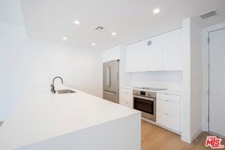 1130 N Orange Dr #301 - Photo 5 of 8