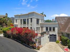 featured image of 2700 Glendower Ave