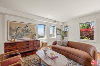 2700 Glendower Ave - Photo 4 of 8