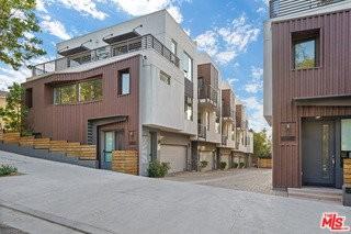 1427 1/2 Waterloo St - Photo 3 of 8