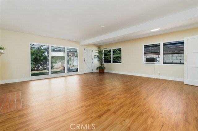 1027 S Malgren Ave - Photo 5 of 8