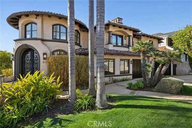 215 S Poinsettia Ave - Photo 3 of 8