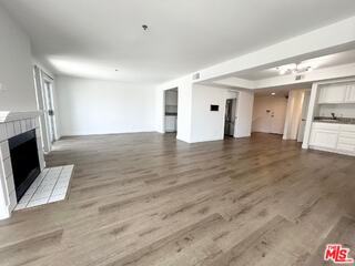11734 Montana Ave - Photo 3 of 8