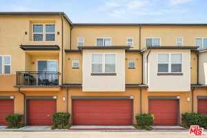 featured image of 8620 Belford Ave #606