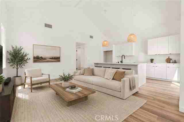 226 Arena St - Photo 2 of 8