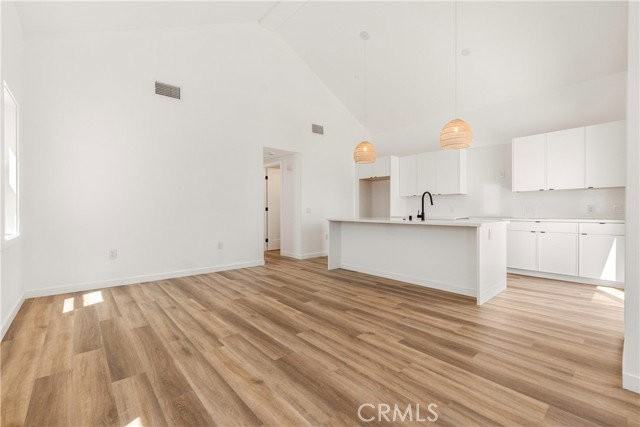 226 Arena St - Photo 3 of 8