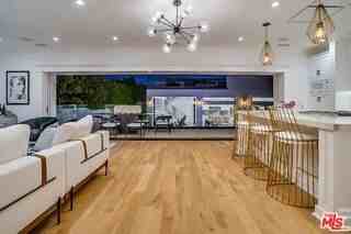 1524 N Sierra Bonita Ave - Photo 3 of 8