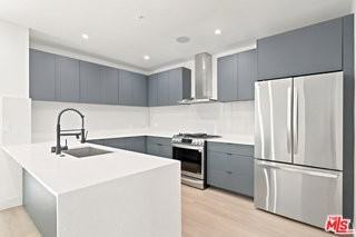 1159 N Formosa Ave #1 - Photo 4 of 8