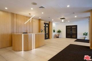 7135 Hollywood Blvd #402 - Photo 4 of 8