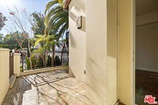 632 N Kings Rd #101 - Photo 1 of 1