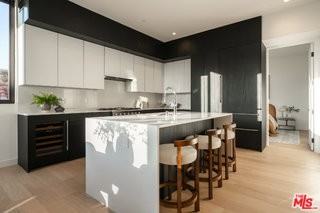 1264 N Harper Ave #205 - Photo 3 of 8
