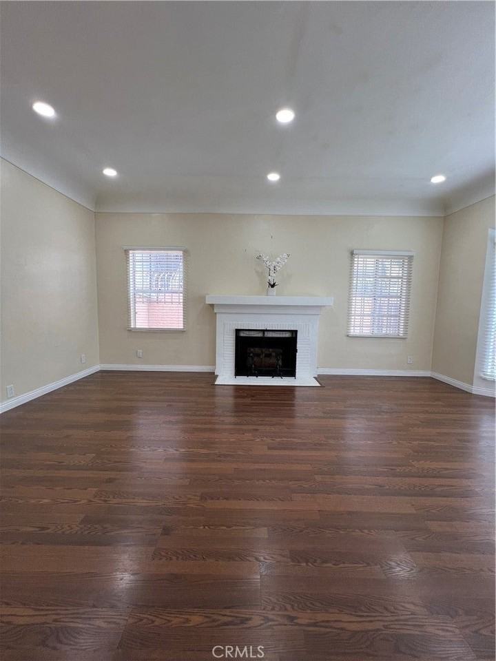 1933 S Corning St - Photo 6 of 24