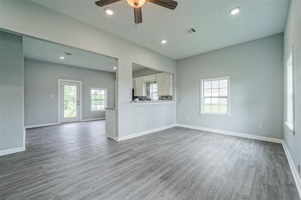 2119 67th St Street - Photo 4 of 19