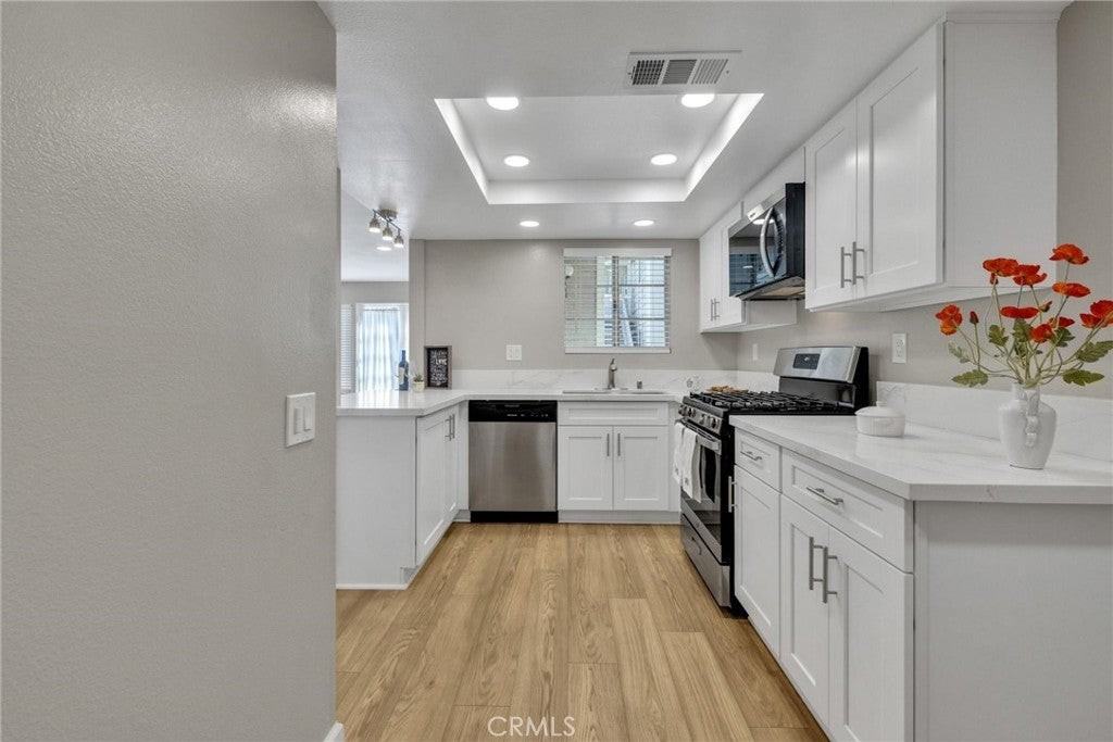 2390 W Orangethorpe Ave - Photo 3 of 25