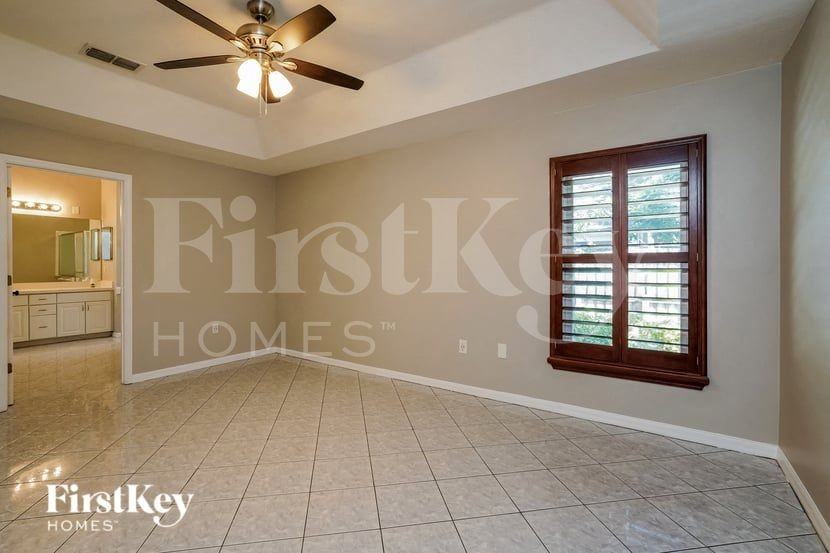 2258 Jessica Ln - Photo 7 of 15