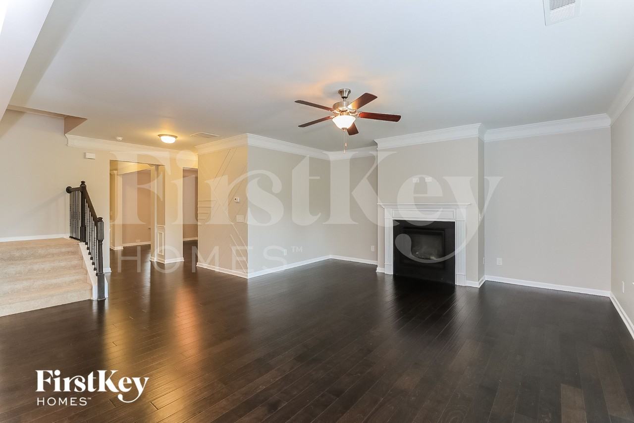 272 Persian Ivy Way - Photo 3 of 15