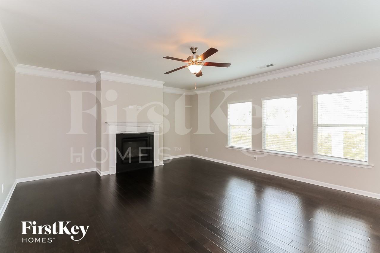 272 Persian Ivy Way - Photo 4 of 15