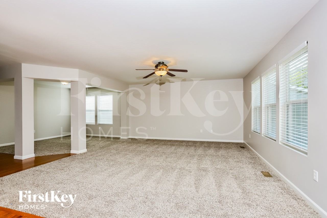 188 Fox Creek Dr - Photo 4 of 15