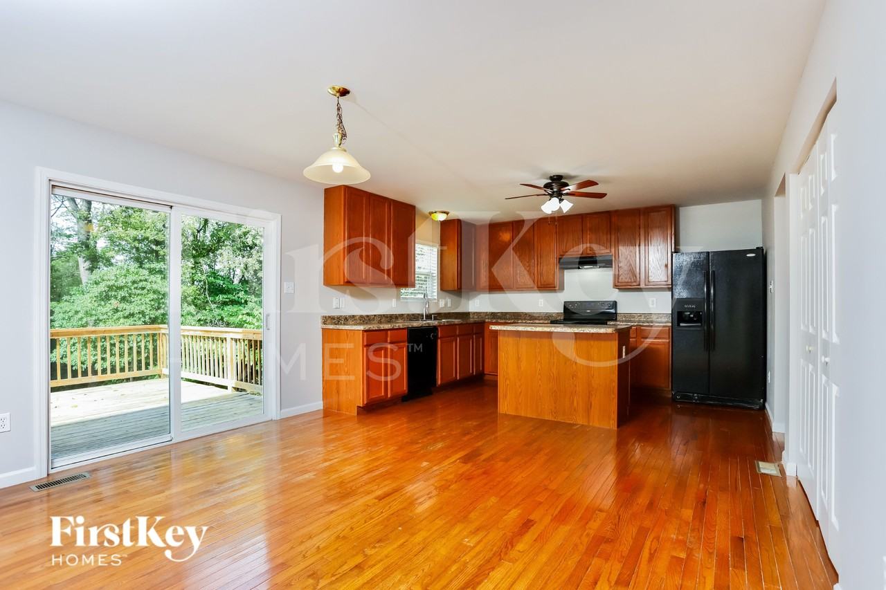 188 Fox Creek Dr - Photo 5 of 15