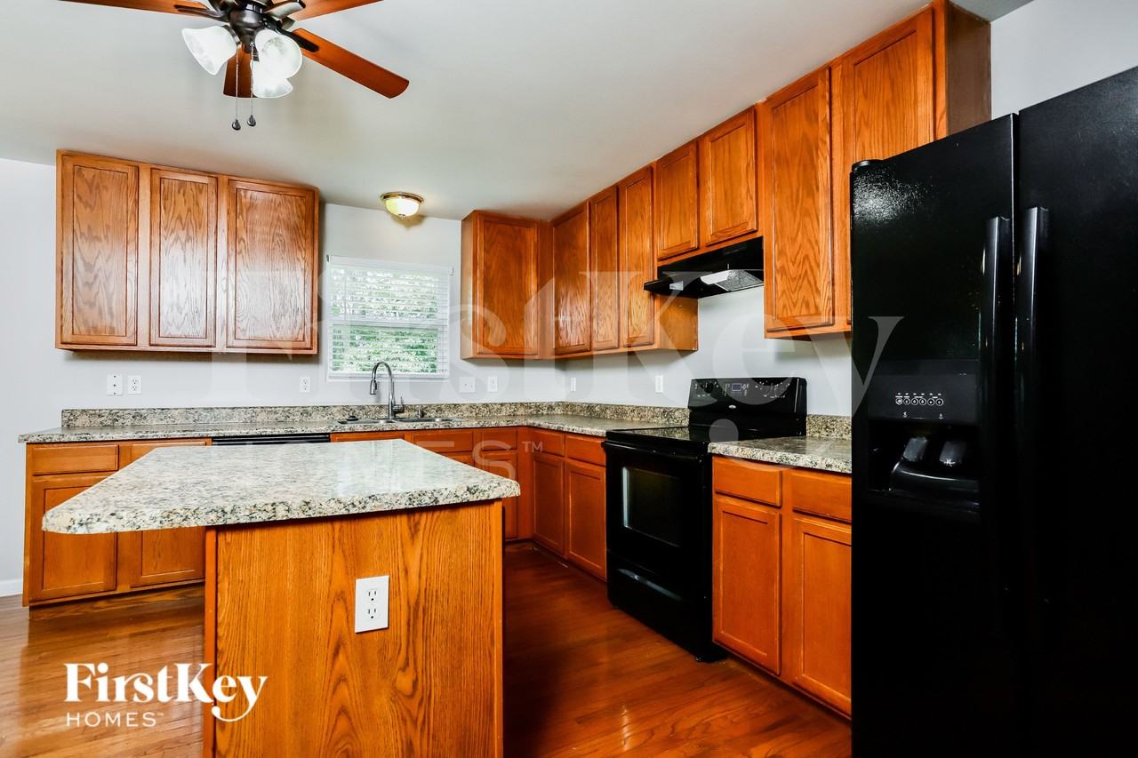 188 Fox Creek Dr - Photo 6 of 15