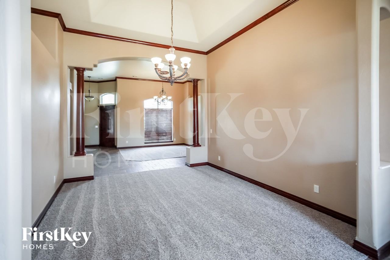 17100 Holly Burn Cir - Photo 3 of 15