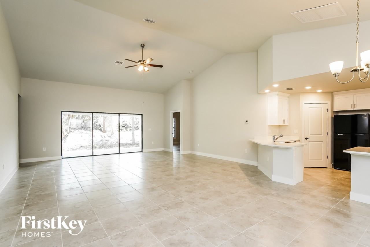 3712 Kittyhawk Dr - Photo 2 of 14