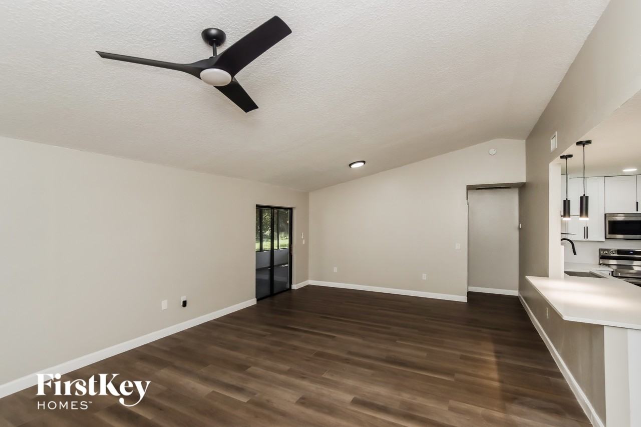 1200 Coosa Ave Ne - Photo 3 of 15