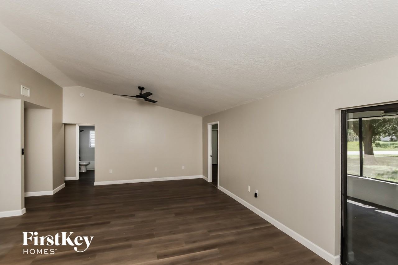 1200 Coosa Ave Ne - Photo 4 of 15