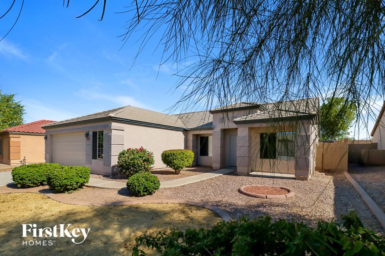 22938 W Yavapai St - Photo 2 of 15