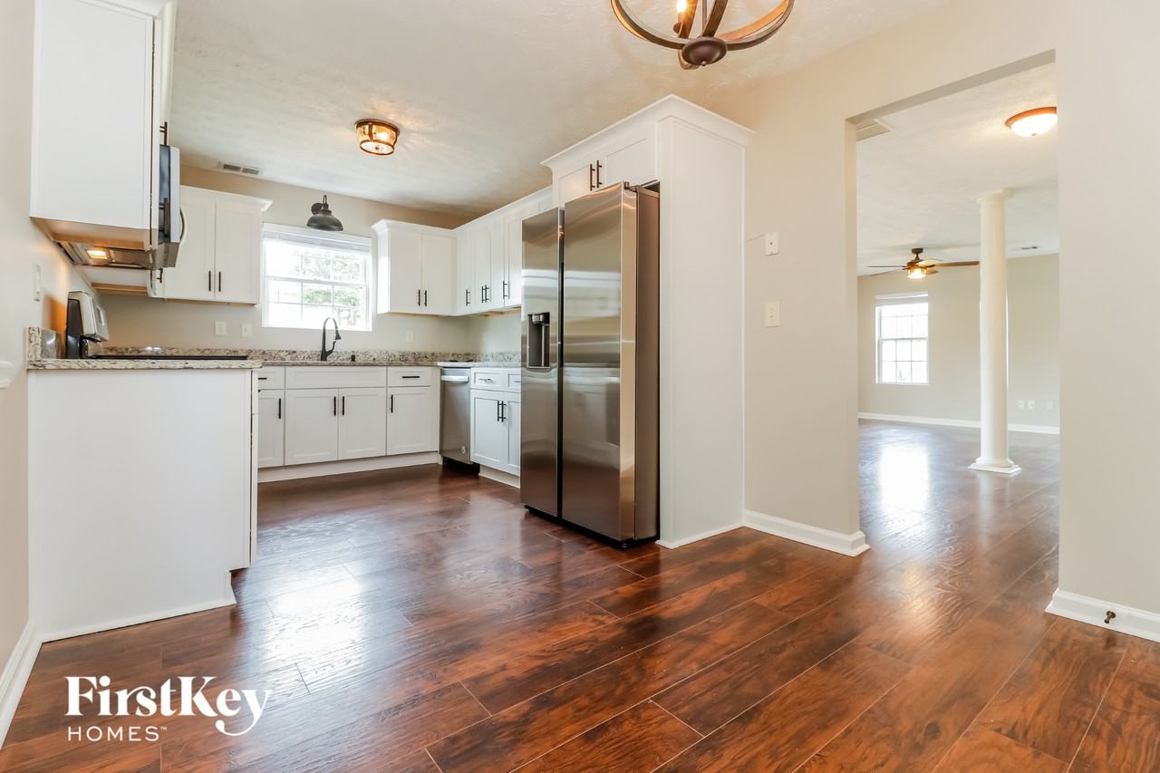 4015 Mission Way - Photo 6 of 15