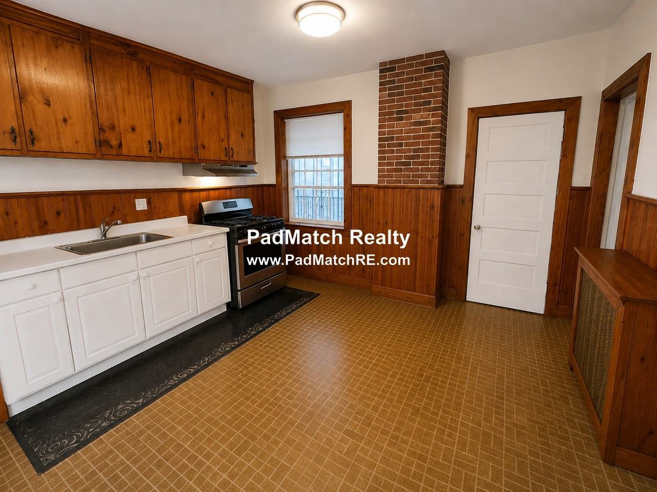 18 Mount Hood Rd #1 - Photo 4 of 25