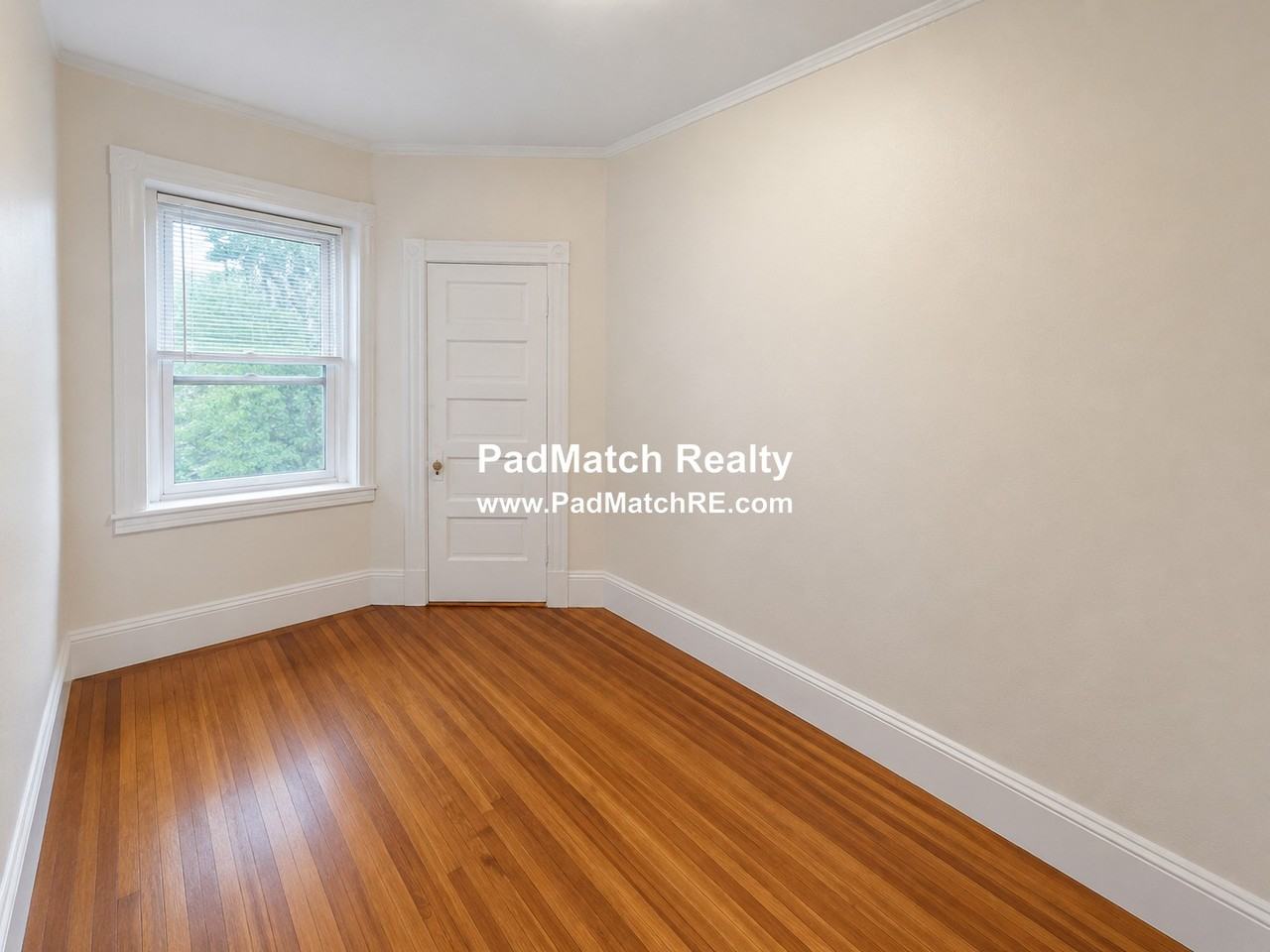 18 Mount Hood Rd #1 - Photo 7 of 25