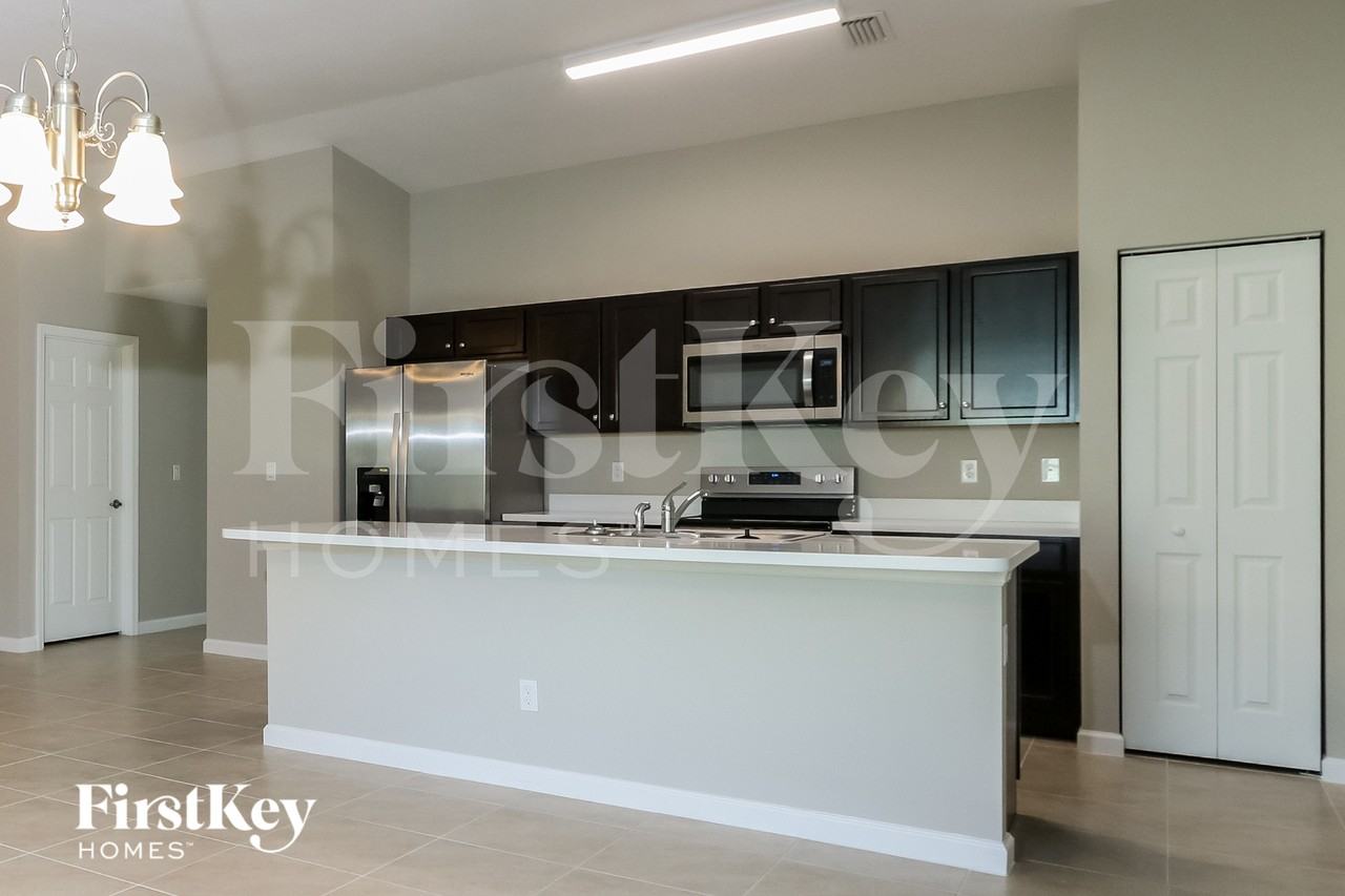 310 Sw Undallo Rd - Photo 5 of 15