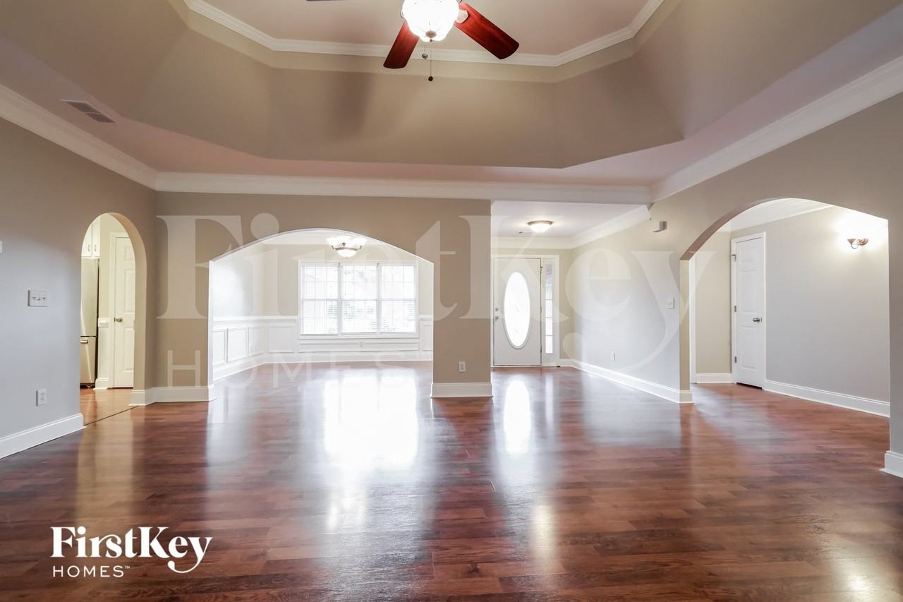 7024 Memory Ln - Photo 6 of 15