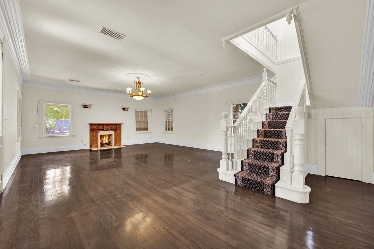 1250 Shadow Ln #1 - Photo 6 of 50
