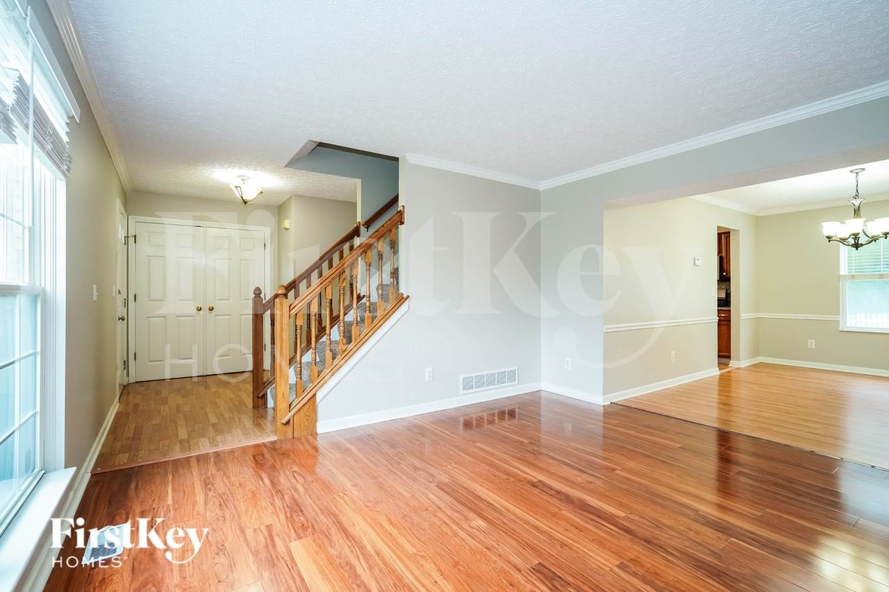2894 Wynneleaf St - Photo 2 of 19