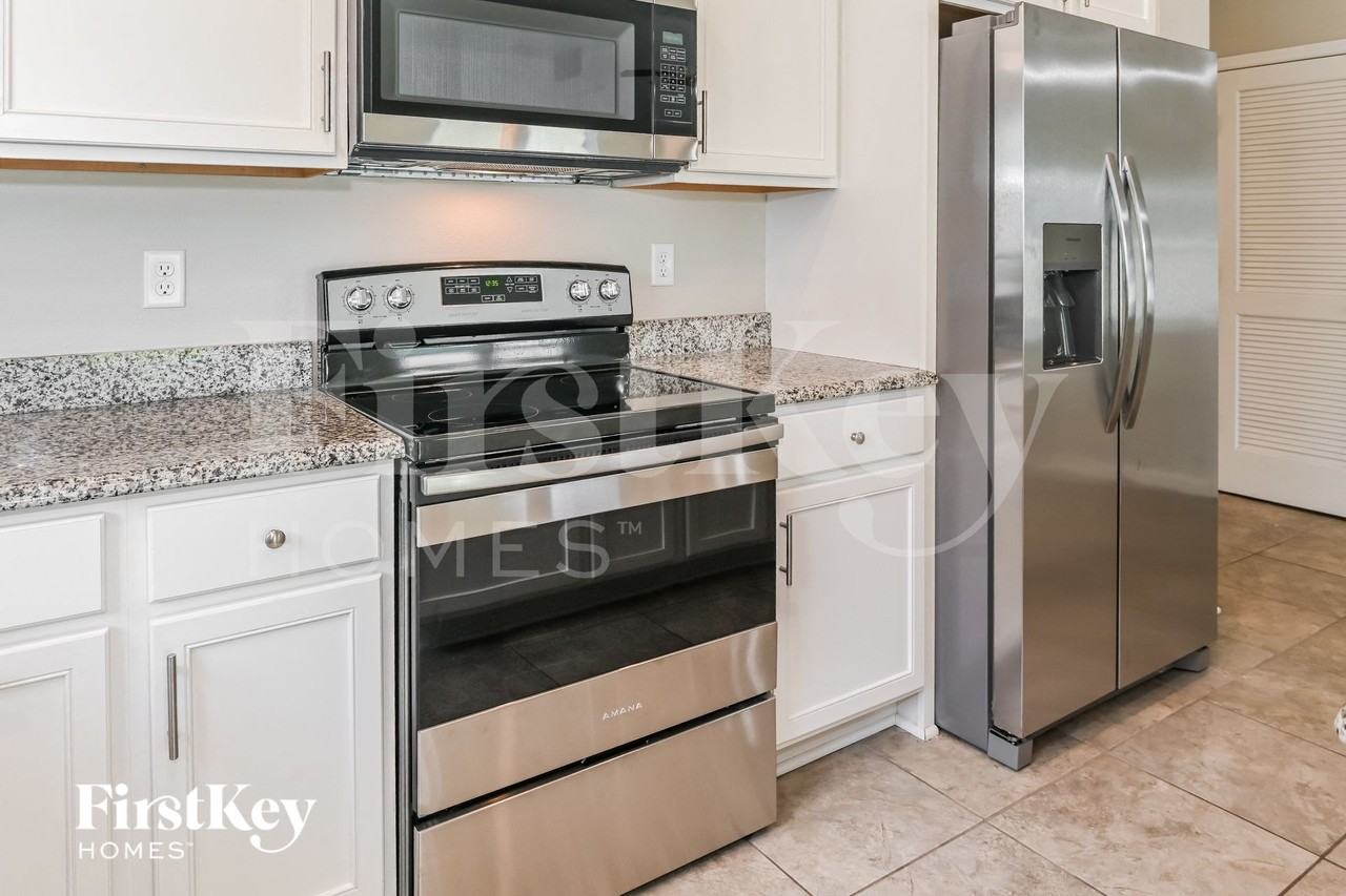 12393 Sea Island Dr - Photo 6 of 15