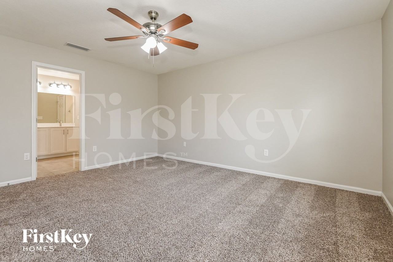 12393 Sea Island Dr - Photo 7 of 15