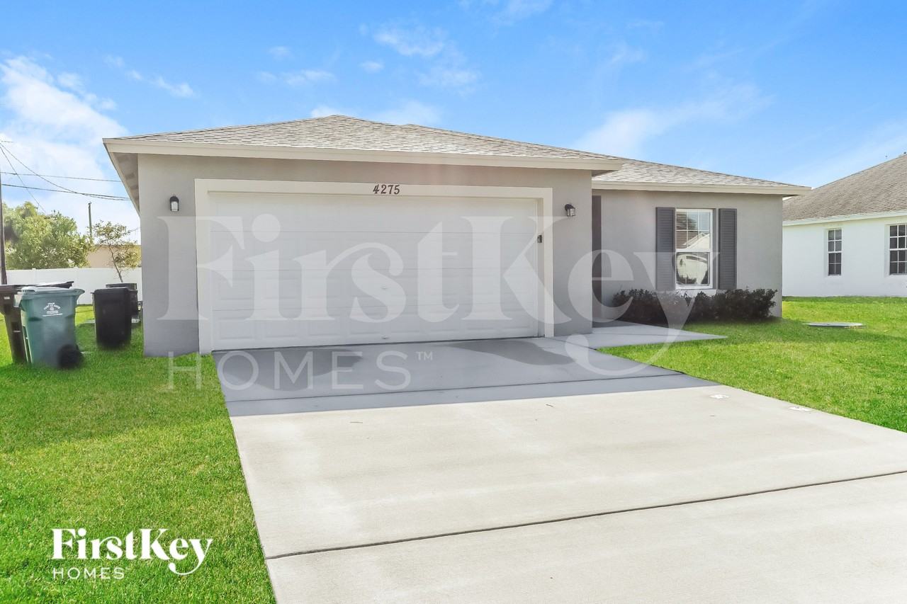 4275 Sw Utterback St - Photo 2 of 16