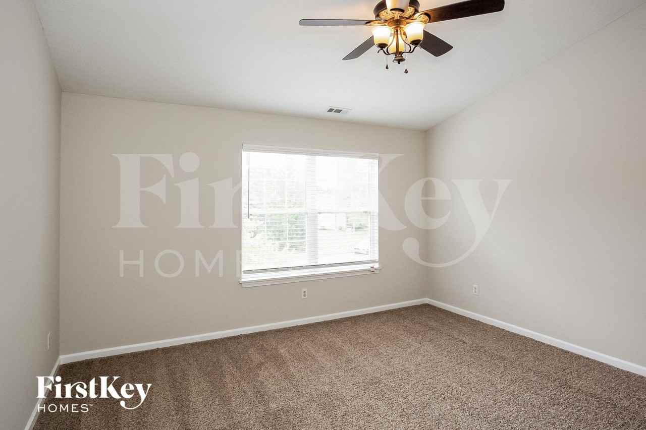 17651 Willow Creek Way - Photo 7 of 15