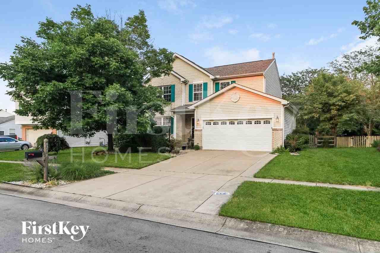 6278 Maple Grv - Photo 2 of 15