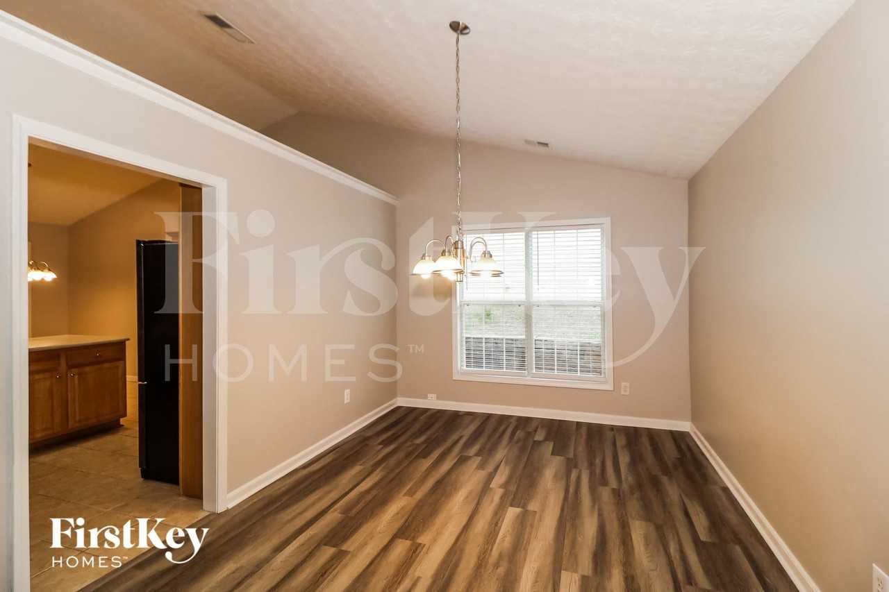 3310 Freedom Lndg Nw - Photo 4 of 15