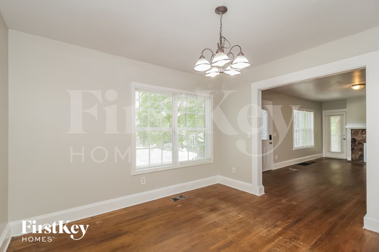 1750 Avon Ave Sw - Photo 5 of 16